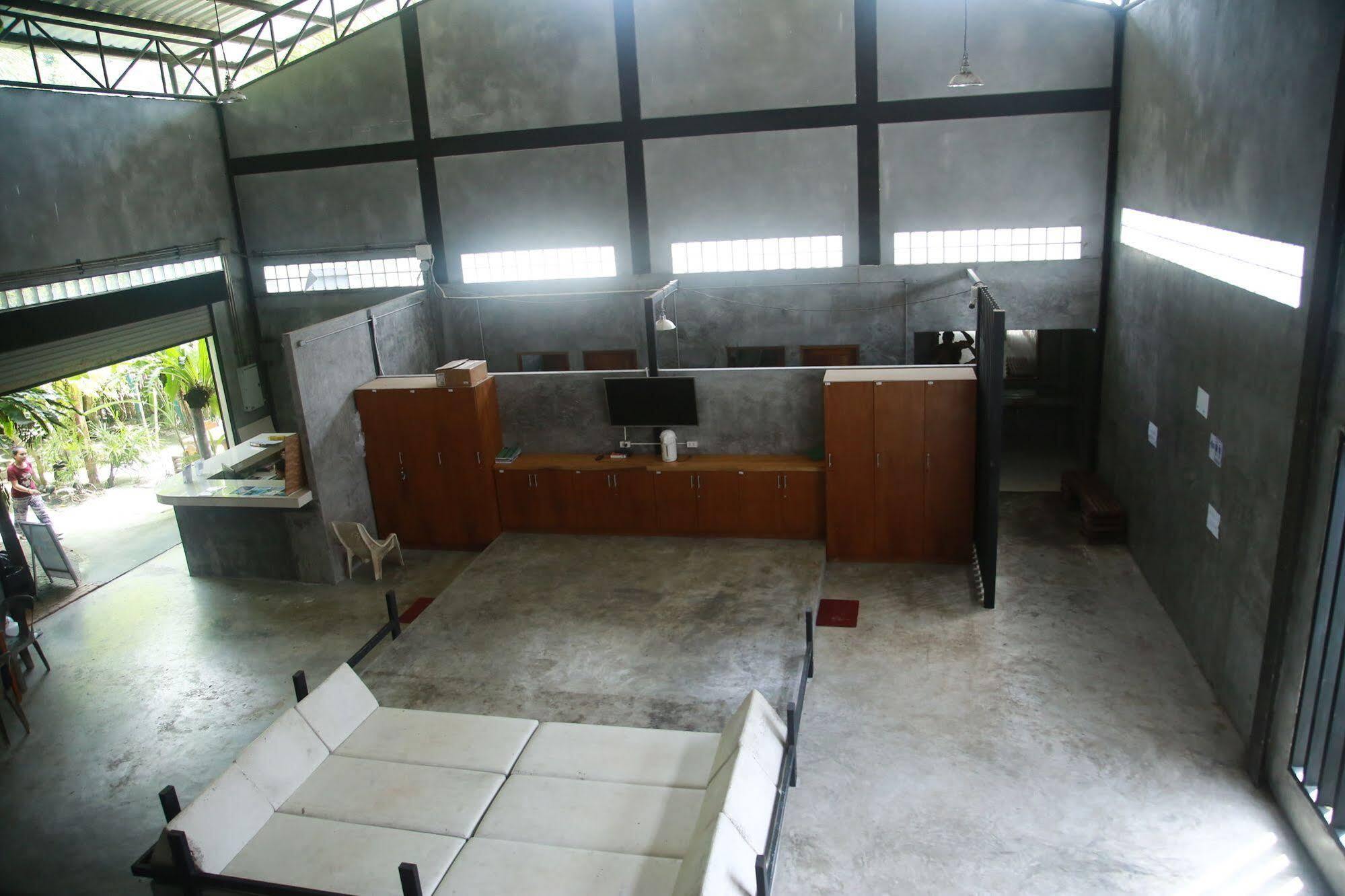 Oyo 585 Freedom Hostel @ Phi Phi Extérieur photo